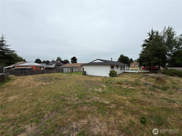 826 N Beech Street, Port Angeles, WA 98362