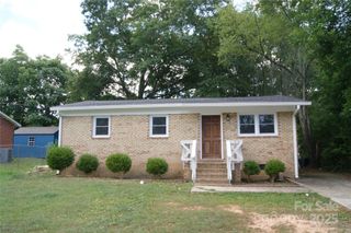 513 E Holly Street, Dallas, NC 28034