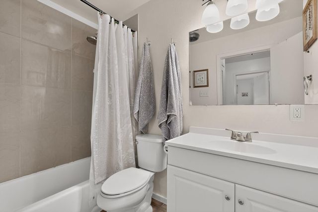 2613 Ektom DR C, Austin, TX 78745