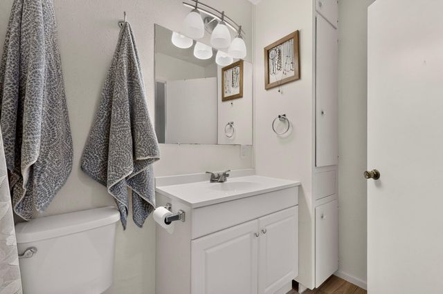 2613 Ektom DR C, Austin, TX 78745