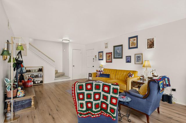 2613 Ektom DR C, Austin, TX 78745