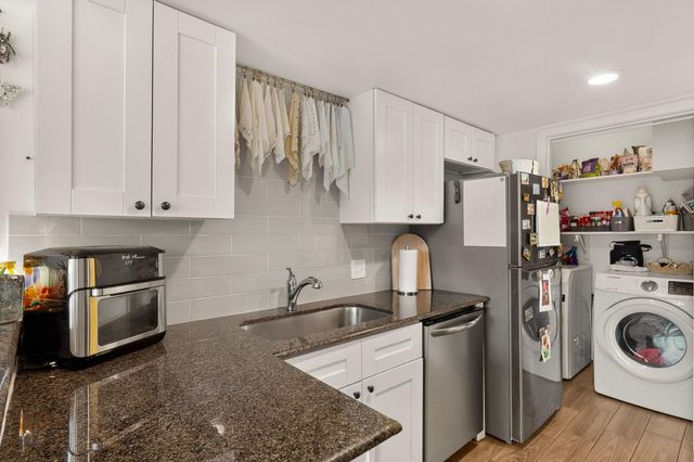 2613 Ektom DR C, Austin, TX 78745