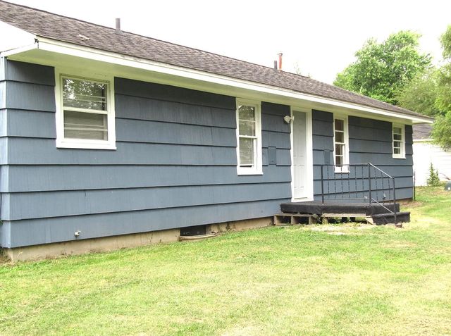 1021 Avondale Circle, Kalamazoo Twp, MI 49048