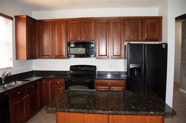2504 LADOGA DRIVE, Lakeland, FL 33805