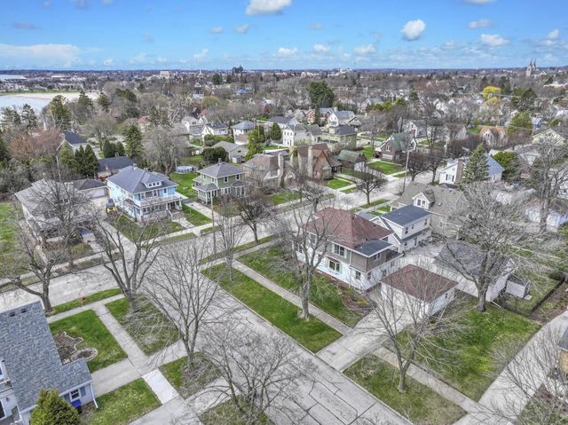 108 Lake COURT, Sheboygan, WI 53081