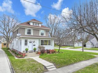 108 Lake COURT, Sheboygan, WI 53081
