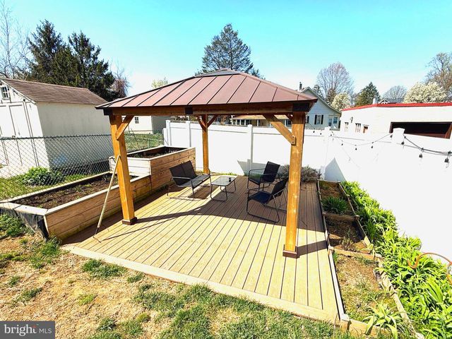 429 MAPLE ST, Jenkintown, PA 19046