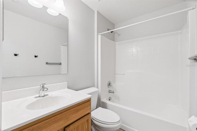 5230 SILVER THISTLE LANE, St Cloud, FL 34772