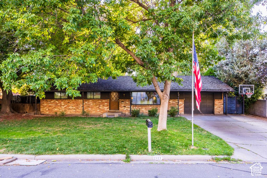2727 ONEIDA LN, Provo, UT 84604