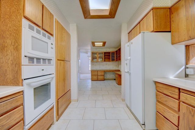 9301 Camino Del Sol NE, Albuquerque, NM 87111