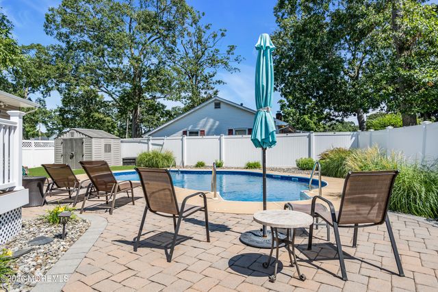 421 Leanora Street, Brick, NJ 08723