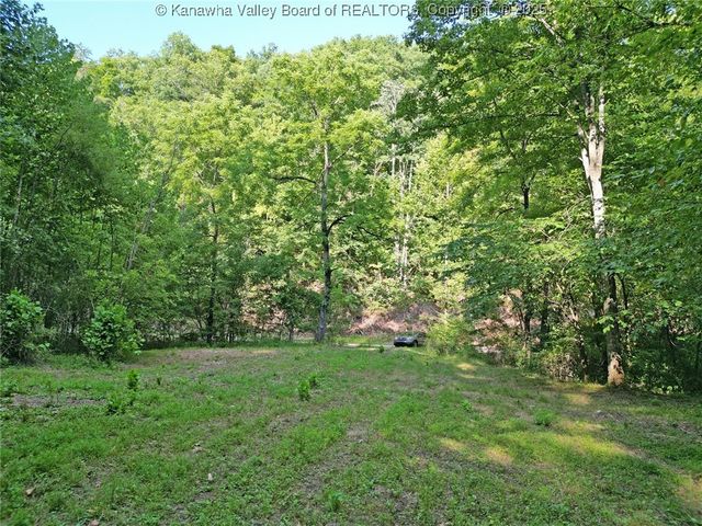 50A Island Branch, Charleston, WV 25320