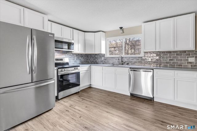 461 Spring Street 9E, Naugatuck, CT 06770