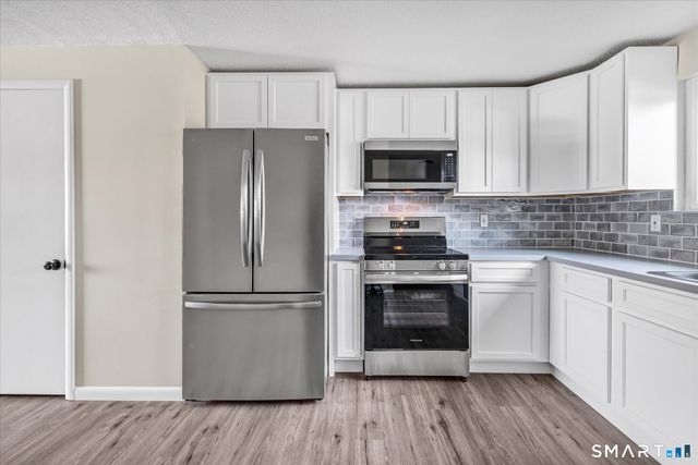 461 Spring Street 9E, Naugatuck, CT 06770