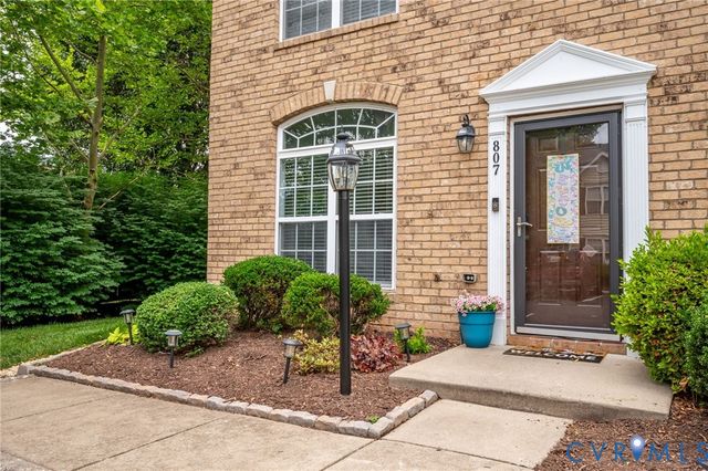 807 Sweet Tessa Dr, Ashland, VA 23005
