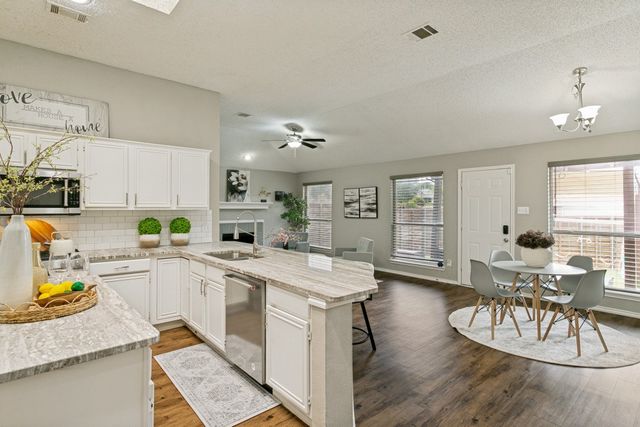 2066 Heather Glen Drive, Lewisville, TX 75067