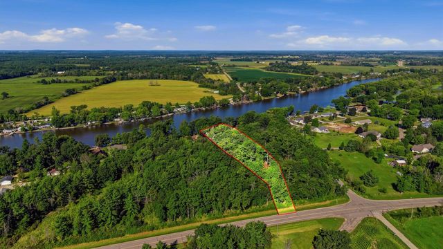 9669 River Pines LANE, Fremont, WI 54940