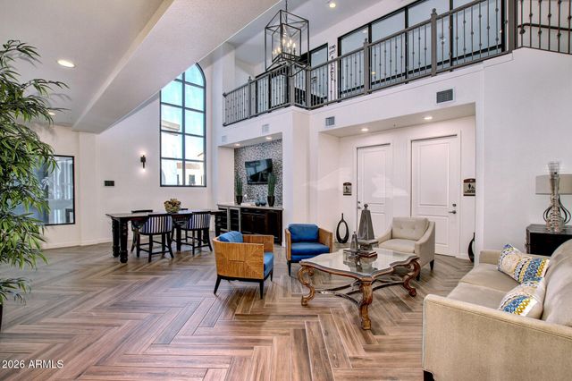 2511 W QUEEN CREEK Road 223, Chandler, AZ 85248