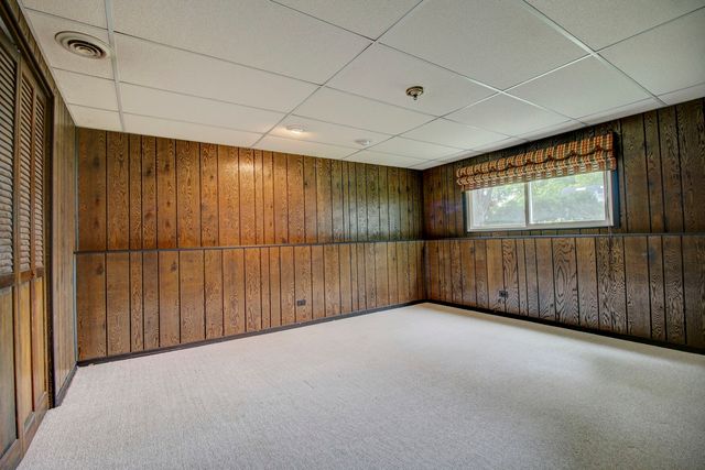 2266 Durham Drive, Wheaton, IL 60189