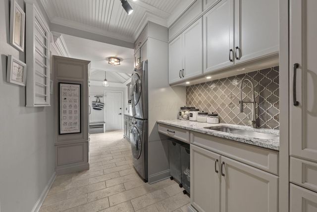 6045 Teasel Drive, Westerville, OH 43082