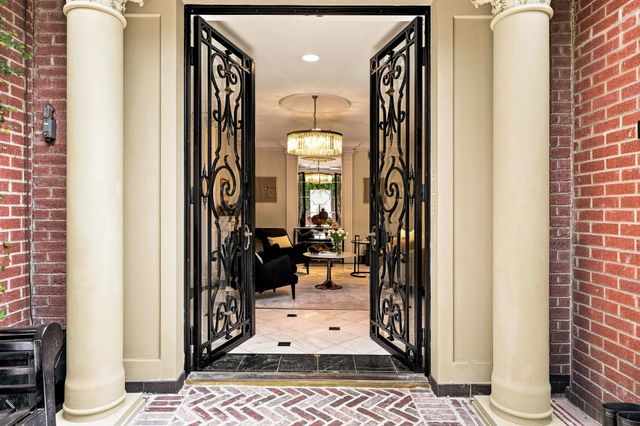 4228 N Hall Street, Dallas, TX 75219