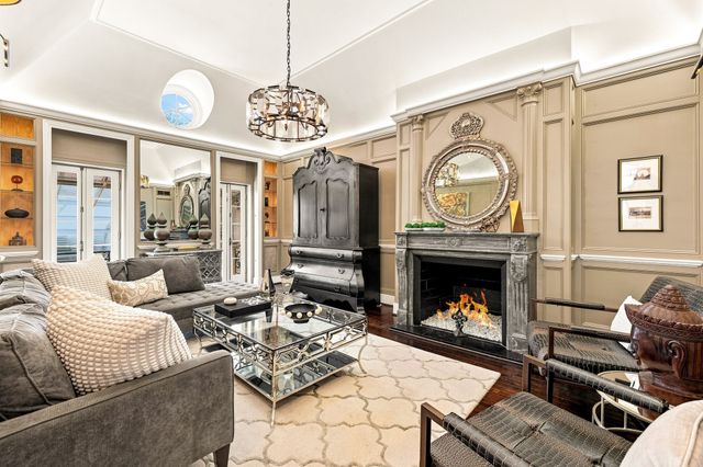 4228 N Hall Street, Dallas, TX 75219