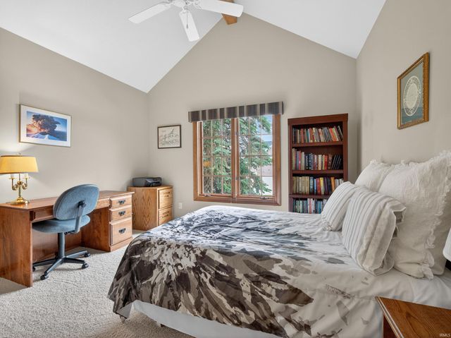 12306 Goldeneyes Court, Fort Wayne, IN 46845