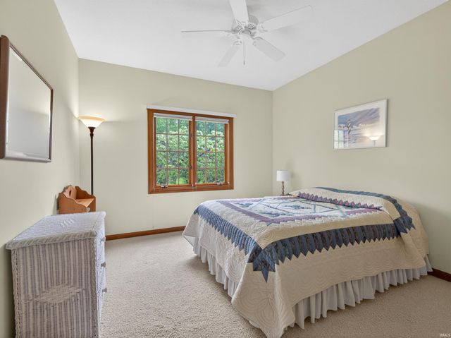 12306 Goldeneyes Court, Fort Wayne, IN 46845