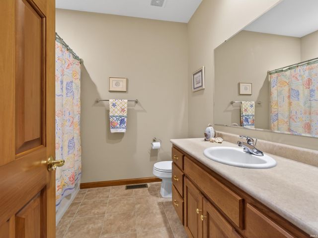 12306 Goldeneyes Court, Fort Wayne, IN 46845