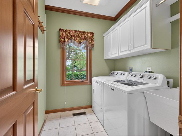 12306 Goldeneyes Court, Fort Wayne, IN 46845