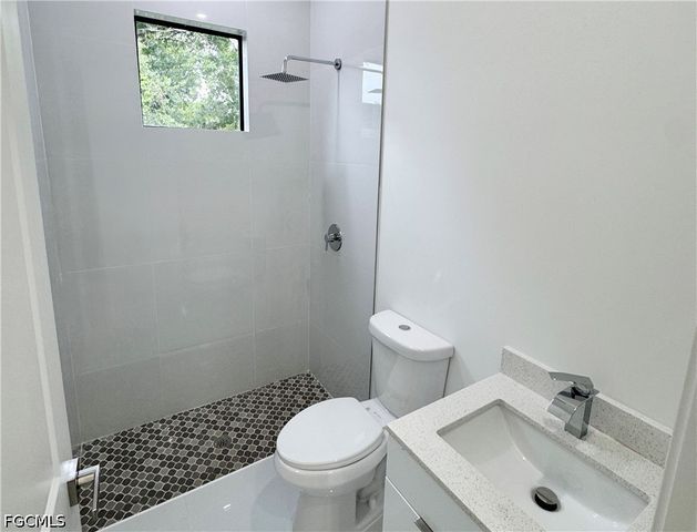 728 Crestline AVE S, Lehigh Acres, FL 33974
