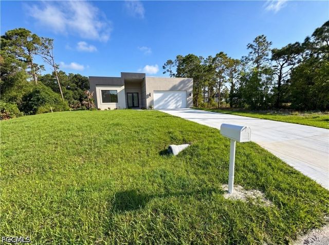 728 Crestline AVE S, Lehigh Acres, FL 33974
