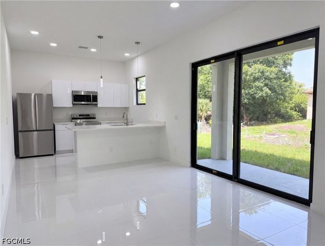 728 Crestline AVE S, Lehigh Acres, FL 33974