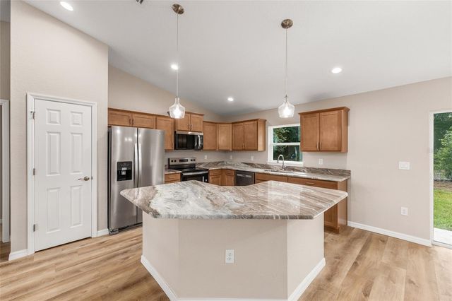 8955 SW 139TH STREET, Ocala, FL 34473