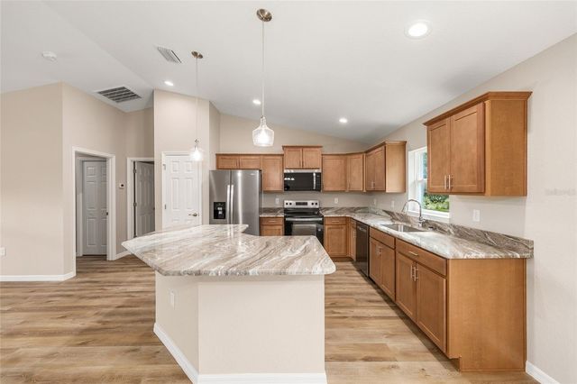8955 SW 139TH STREET, Ocala, FL 34473