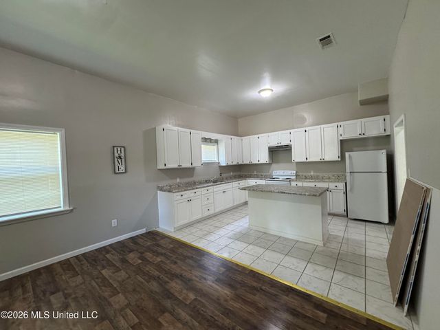6209 Elder Ferry Road, Moss Point, MS 39563