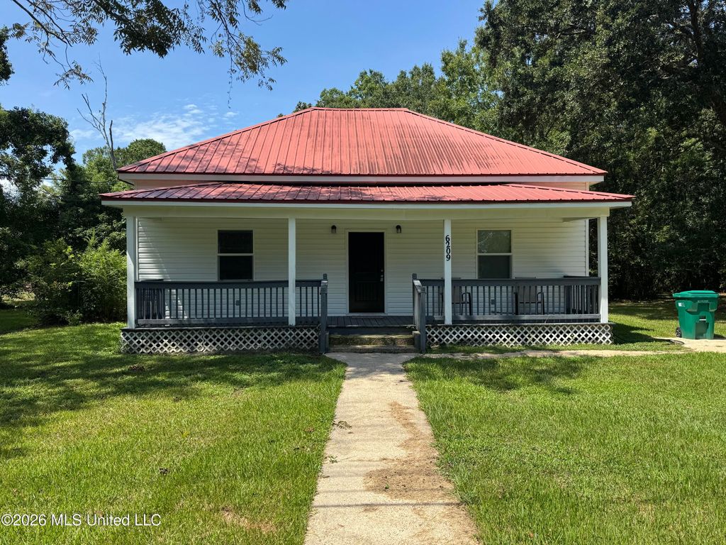 6209 Elder Ferry Road, Moss Point, MS 39563