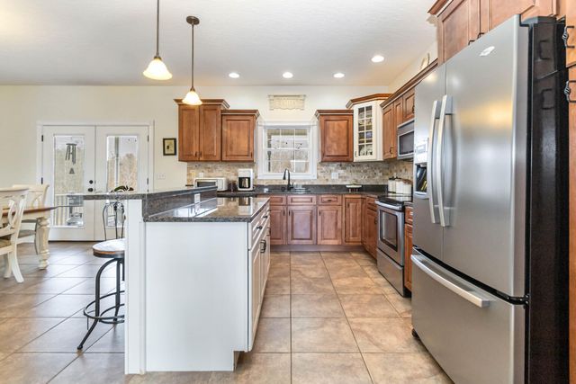 207 Remington Drive, Russell Springs, KY 42642