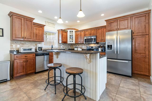 207 Remington Drive, Russell Springs, KY 42642