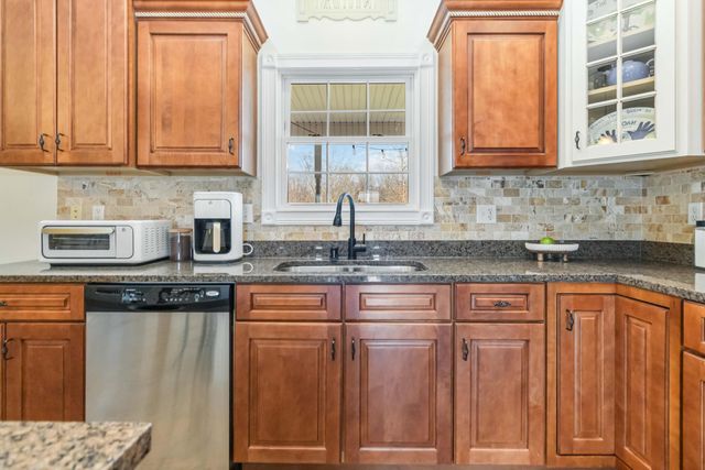 207 Remington Drive, Russell Springs, KY 42642