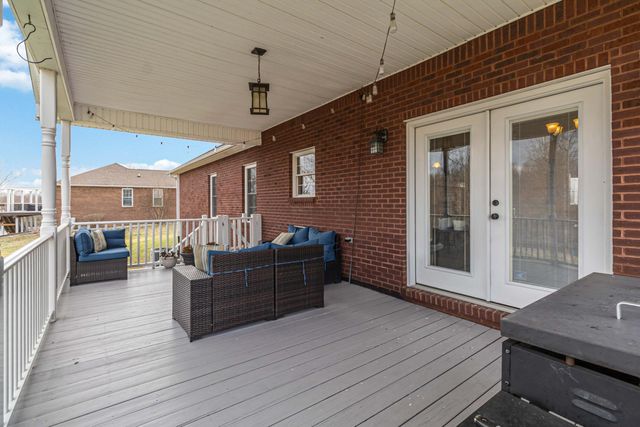 207 Remington Drive, Russell Springs, KY 42642