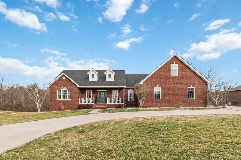 207 Remington Drive, Russell Springs, KY 42642
