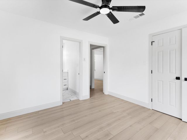 833 Springbrook Drive, Fort Worth, TX 76107