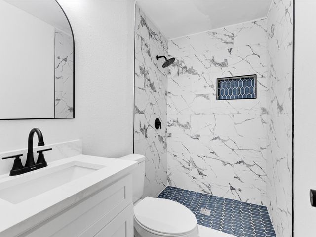 833 Springbrook Drive, Fort Worth, TX 76107