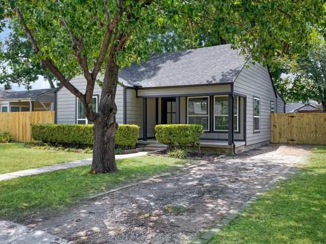 833 Springbrook Drive, Fort Worth, TX 76107