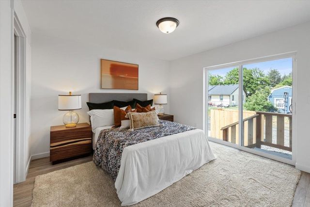 1912 W Buckeye Ave, Spokane, WA 99205