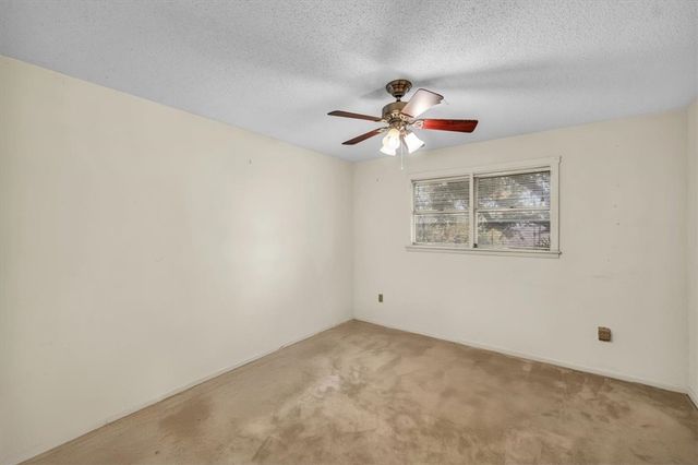 4000 N 30th Street, Waco, TX 76708