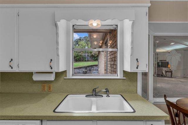 4000 N 30th Street, Waco, TX 76708