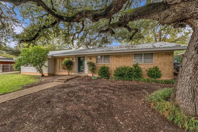 4000 N 30th Street, Waco, TX 76708