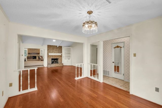 4000 N 30th Street, Waco, TX 76708
